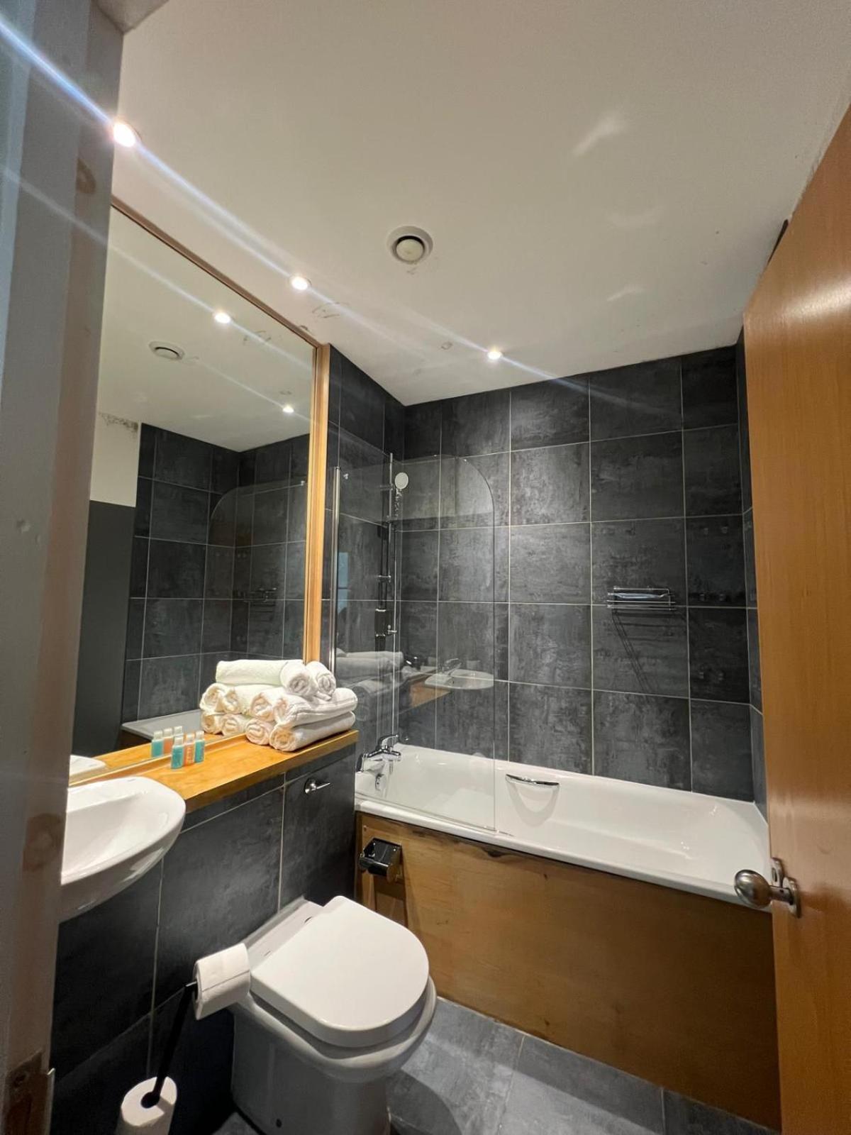 Super Prime City Centre Modern 3 Bed Apartment Ліверпуль Екстер'єр фото